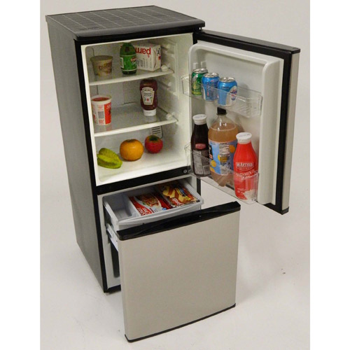 Avanti FFBM45136SS 4.5 CuFt Stainless Steel 2 Door Bottom Freezer