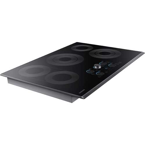 the grill covers both burners, can put