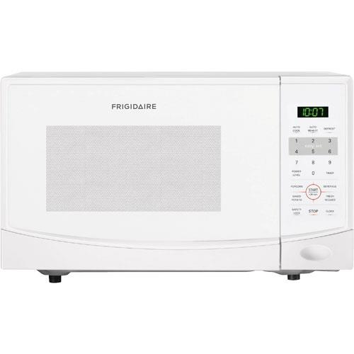 Frigidaire Ffcm0934lw 0 9 Cuft 900 Watt White Countertop Microwave Frigidaire 0 9 Cuft Countertop Microwave