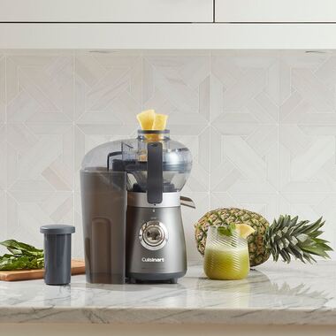 Cuisinart BJC 550 Compact Blender and Juice Extractor Combo BrandsMart USA